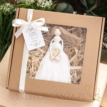 Anioł z makramy biały w ozdobnym pudełku – personalizacja Kolekcja Białe Kwiaty