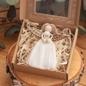 Aniołek z makramy biały w ozdobnym pudełku Makramowe aniołki na Dzień Babci i Dziadka