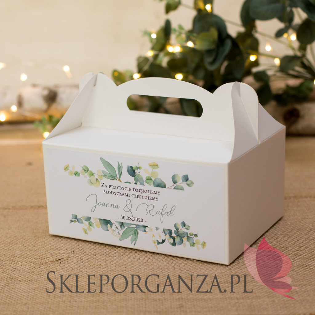pudełka na ciasto, personalizowane pudełka na ciasto, pudełka na ciasto z personalizowaną naklejką, personalizowane pudełka kolekcja eukaliptus, podziekowania dla gosci weselnych, upominki dla gości weselnych, personalizowane upominki dla gości