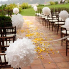 Papierowe kule kwiatowe pompony na wesele